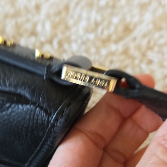 Tory Burch Black Leather Shoulder Bag with Gold Medallion - Picture 9 of 10